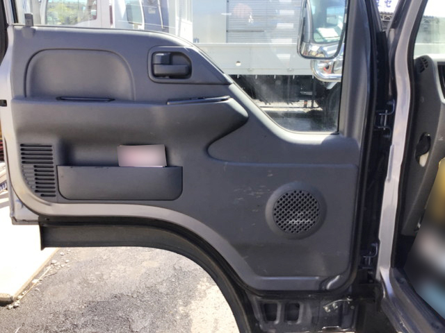 いすゞエルフ平ボディ小型（2t・3t）[写真18]