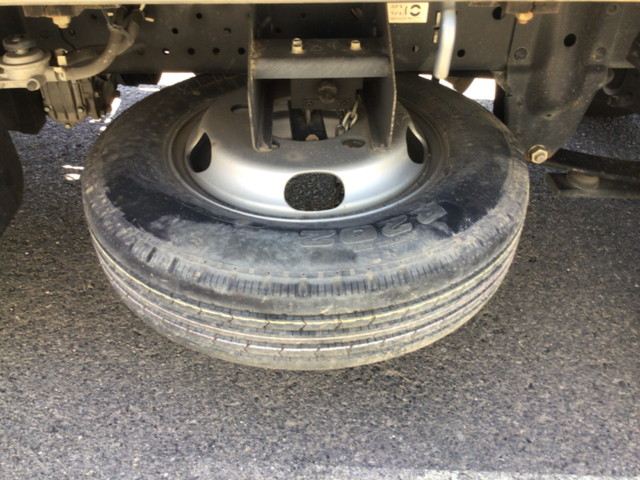 いすゞエルフ平ボディ小型（2t・3t）[写真09]