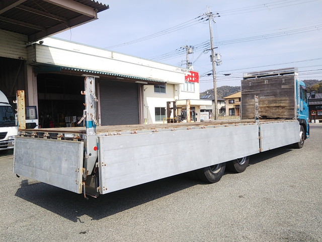 UDトラックスクオンアルミブロック大型（10t）[写真12]