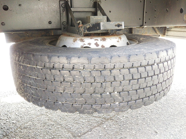 UDトラックスクオンアルミブロック大型（10t）[写真18]