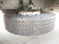 UDトラックスクオンアルミブロック大型（10t）[写真18]