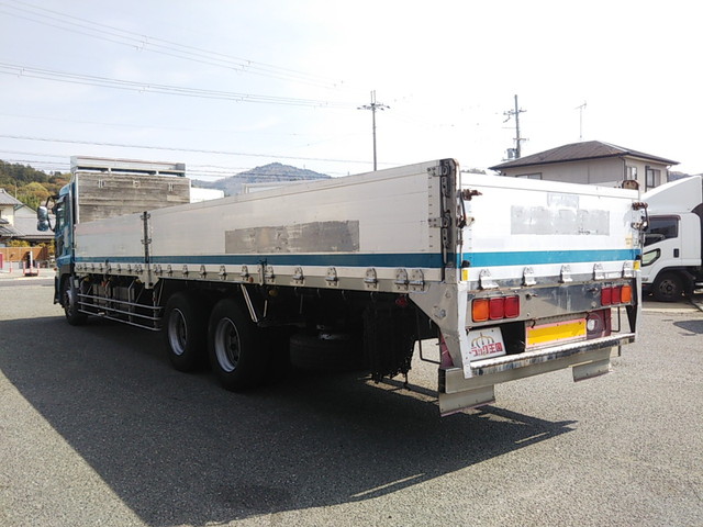 UDトラックスクオンアルミブロック大型（10t）[写真02]