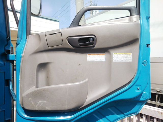 UDトラックスクオンアルミブロック大型（10t）[写真26]