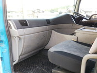 UDトラックスクオンアルミブロック大型（10t）[写真30]