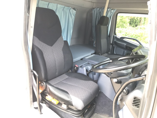 日野プロフィアセルフローダー大型（10t）[写真30]