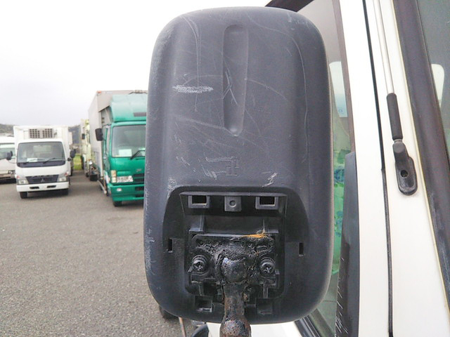 三菱ふそうキャンターミキサー車（コンクリートミキサー）小型（2t・3t）[写真28]