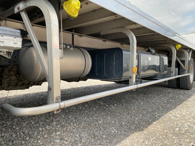 いすゞフォワード冷凍車（冷蔵車）中型（4t）[写真19]