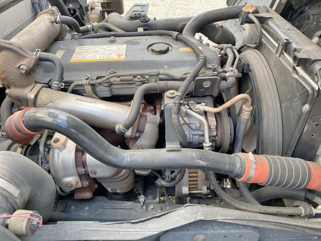 いすゞフォワード冷凍車（冷蔵車）中型（4t）[写真25]