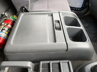 いすゞフォワード冷凍車（冷蔵車）中型（4t）[写真36]