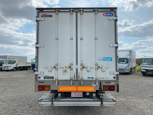 いすゞフォワード冷凍車（冷蔵車）中型（4t）[写真09]