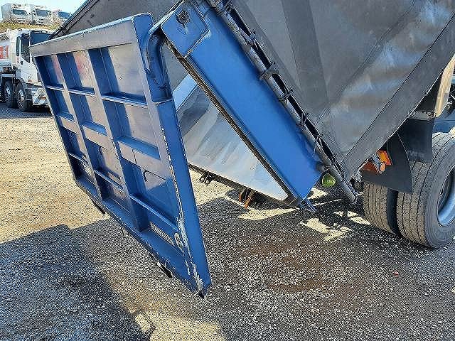 日野プロフィア深ダンプ（土砂禁ダンプ）大型（10t）[写真15]