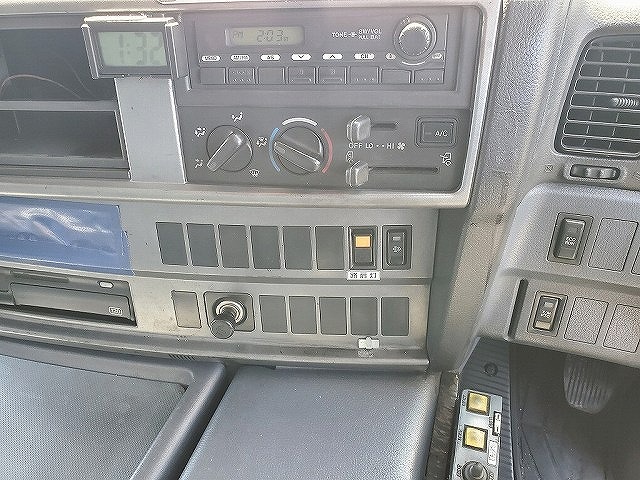 日野プロフィア深ダンプ（土砂禁ダンプ）大型（10t）[写真32]