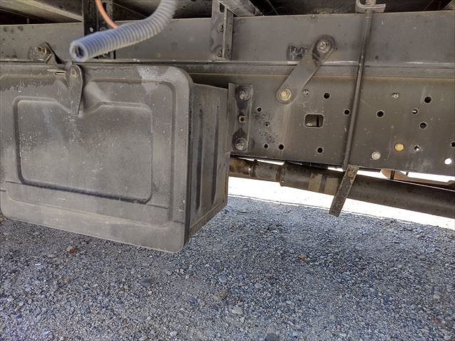 日野デュトロアルミバン小型（2t・3t）[写真13]