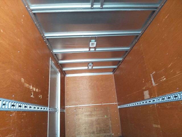 日野デュトロアルミバン小型（2t・3t）[写真19]