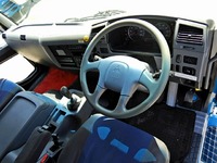 三菱ふそうファイターアルミウイング増トン（6t・8t）[写真14]