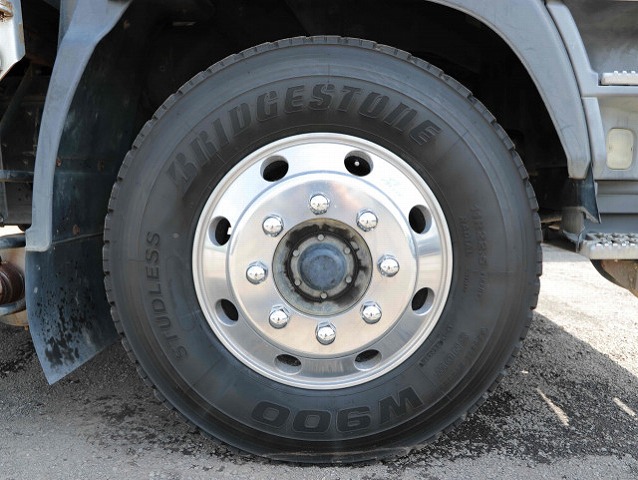 いすゞギガアルミブロック大型（10t）[写真13]