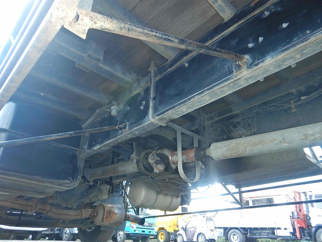 いすゞギガアルミブロック大型（10t）[写真21]