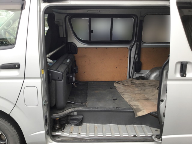 トヨタハイエースバン小型（2t・3t）[写真05]