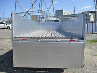 三菱ふそうファイターアルミブロック中型（4t）[写真14]