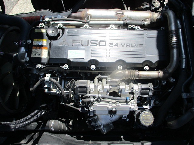 三菱ふそうファイターアルミブロック中型（4t）[写真28]