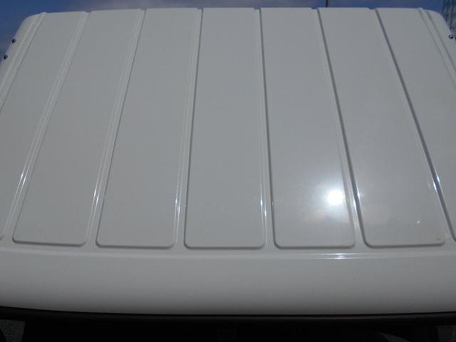 三菱ふそうキャンター平ボディ小型（2t・3t）[写真13]