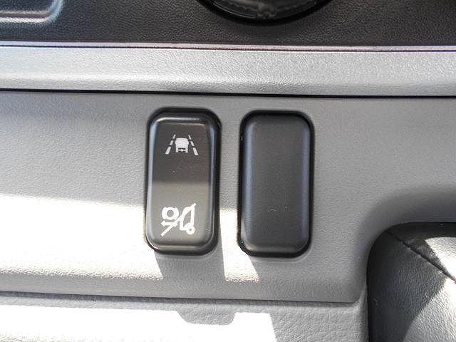 三菱ふそうキャンター平ボディ小型（2t・3t）[写真26]