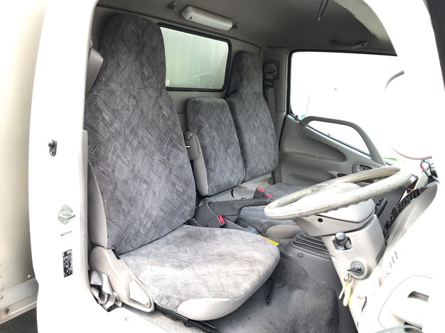 トヨタダイナアルミバン小型（2t・3t）[写真28]