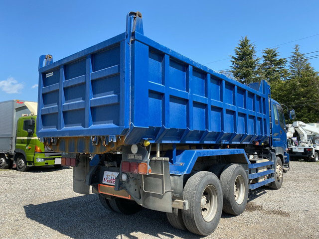 いすゞギガ深ダンプ（土砂禁ダンプ）大型（10t）[写真02]