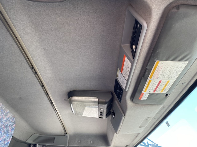 いすゞギガ深ダンプ（土砂禁ダンプ）大型（10t）[写真33]