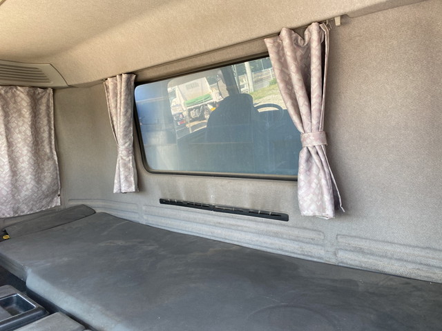 いすゞギガ深ダンプ（土砂禁ダンプ）大型（10t）[写真34]