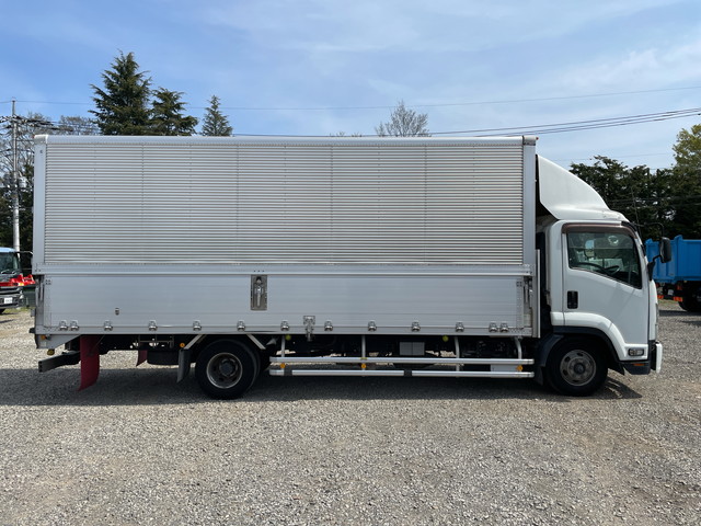 いすゞフォワードアルミウイング中型（4t）[写真07]