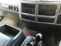 UDトラックスコンドルアルミバン中型（4t）[写真14]