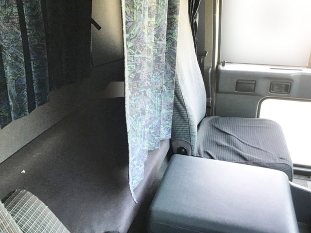 UDトラックスコンドルアルミバン中型（4t）[写真16]