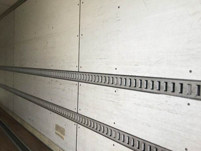 UDトラックスコンドルアルミバン中型（4t）[写真04]