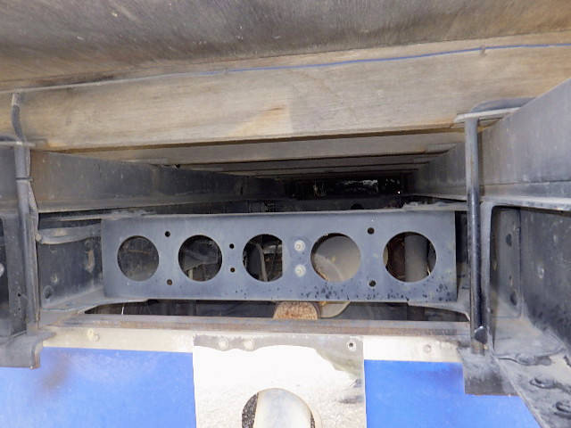 いすゞエルフ平ボディ小型（2t・3t）[写真14]