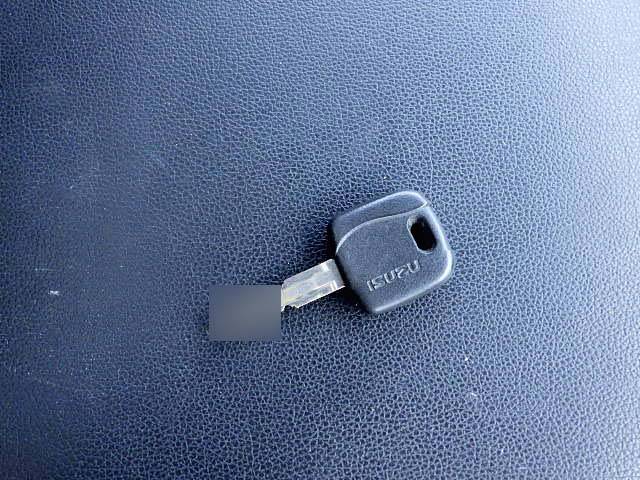 いすゞエルフ平ボディ小型（2t・3t）[写真26]