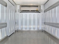 いすゞエルフ冷凍車（冷蔵車）小型（2t・3t）[写真12]