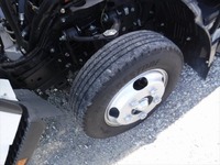 いすゞエルフ冷凍車（冷蔵車）小型（2t・3t）[写真13]