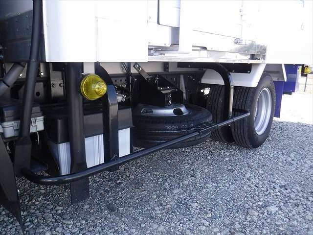 いすゞエルフ冷凍車（冷蔵車）小型（2t・3t）[写真14]