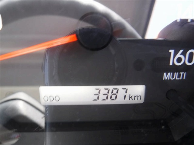 いすゞエルフ冷凍車（冷蔵車）小型（2t・3t）[写真30]