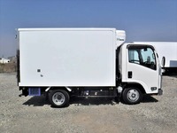 いすゞエルフ冷凍車（冷蔵車）小型（2t・3t）[写真09]