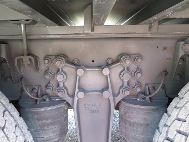 いすゞギガセルフクレーン4段大型（10t）[写真20]