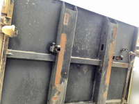 三菱ふそうキャンターダンプ小型（2t・3t）[写真10]