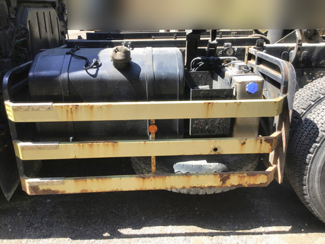 三菱ふそうスーパーグレートダンプ大型（10t）[写真16]