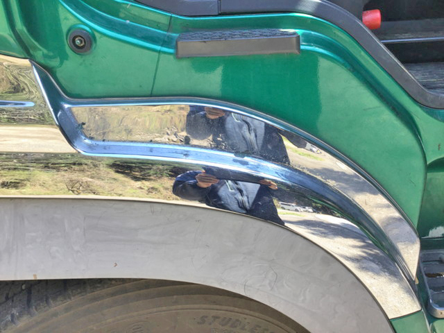 三菱ふそうスーパーグレートダンプ大型（10t）[写真05]