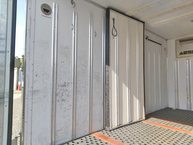 トヨタダイナ冷凍車（冷蔵車）小型（2t・3t）[写真13]