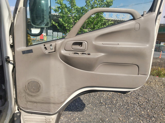 トヨタダイナ冷凍車（冷蔵車）小型（2t・3t）[写真30]