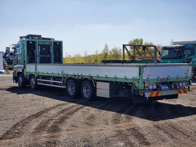 いすゞギガアルミブロック大型（10t）[写真02]