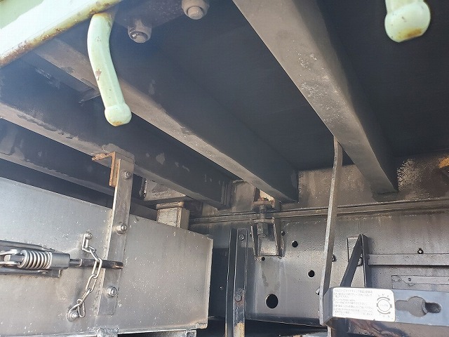 いすゞギガアルミブロック大型（10t）[写真20]