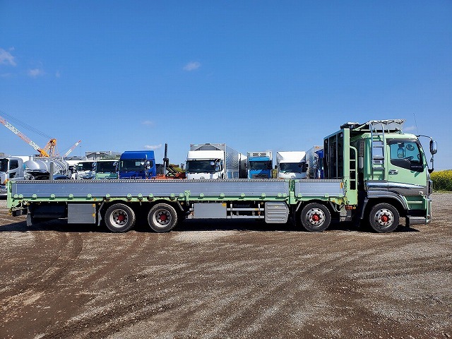 いすゞギガアルミブロック大型（10t）[写真05]